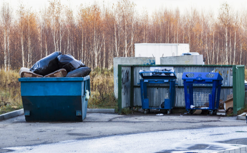 Kontenery na śmieci i gruz – jak skutecznie rozdzielać nieczystości?